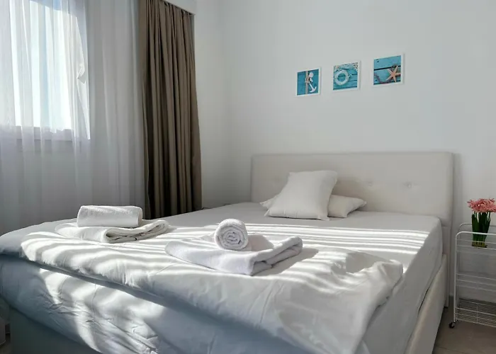 Royal Life Posedion 162 Luxury Sea View By Myguest Cyprus * Iskele District (Northern Cyprus)